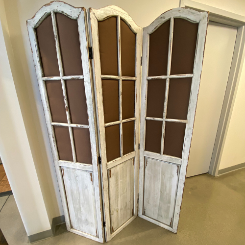 Room separator   